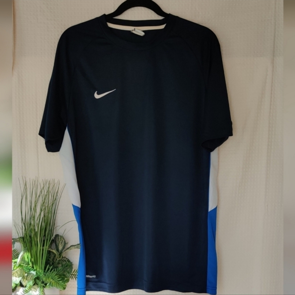 Nike Fit Dry Men's Shirt Size Large Dark Blue/Medium Blue/ White